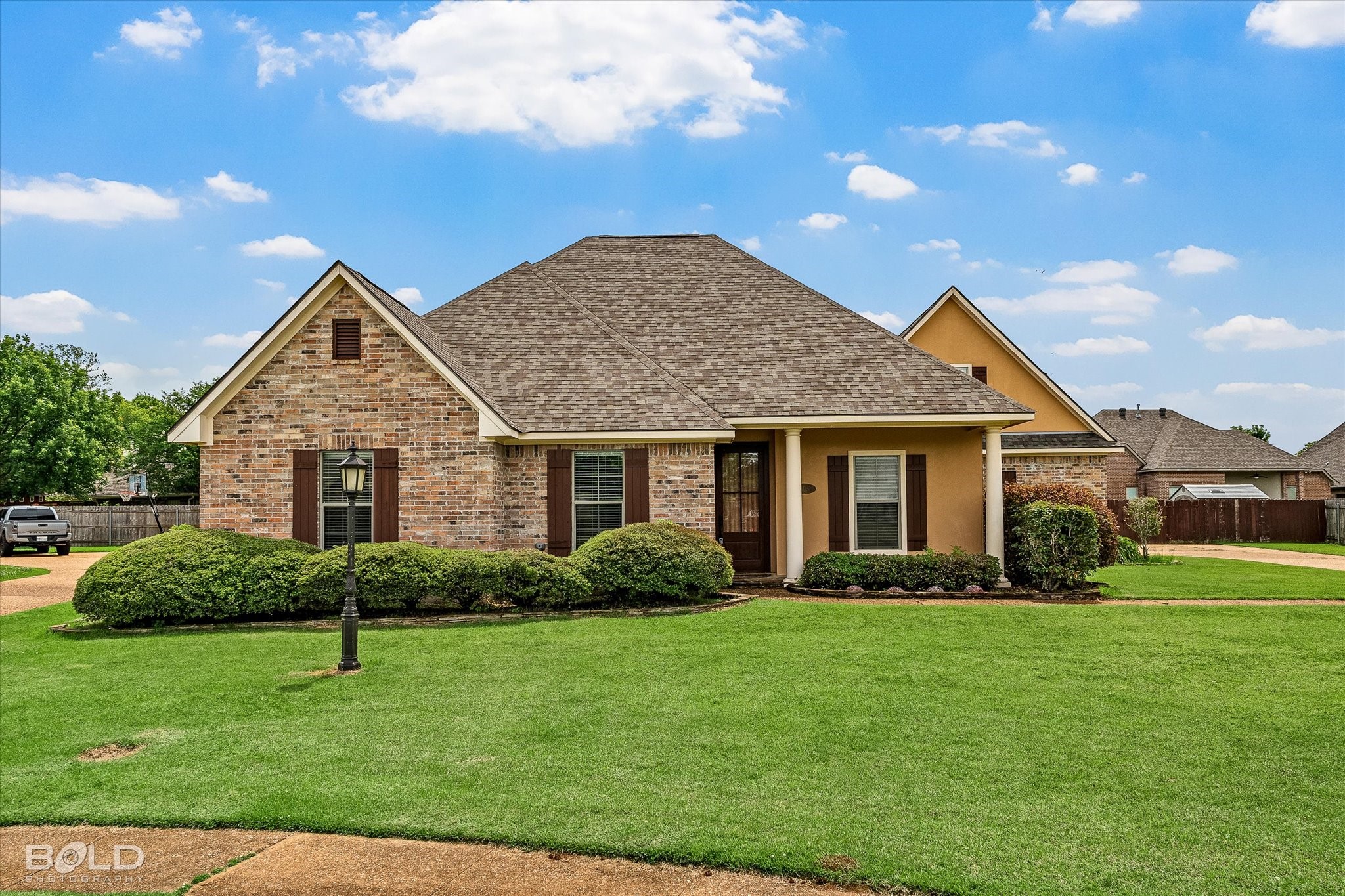 305 Tottenham Court Bossier City LA 71111