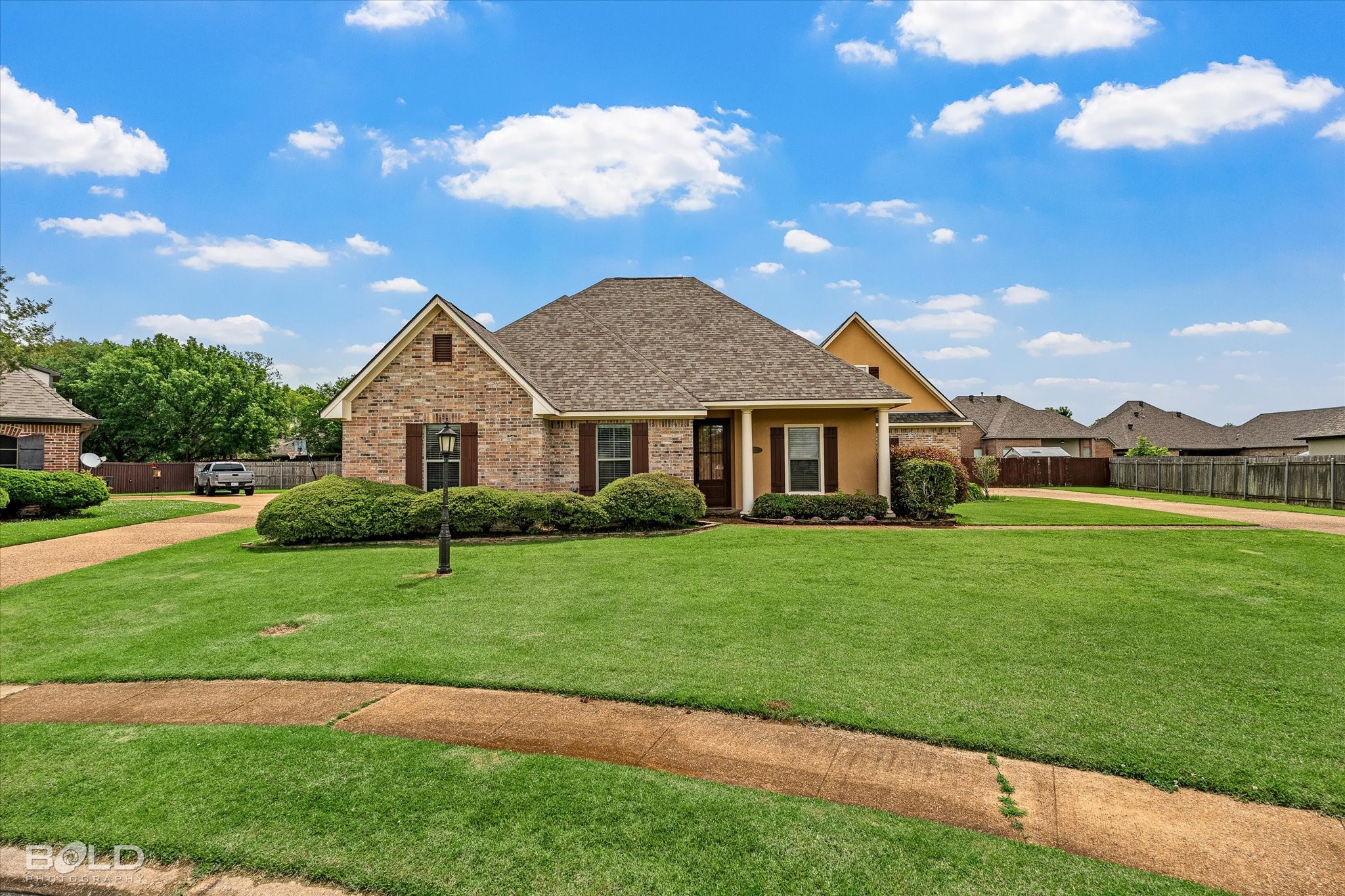 305 Tottenham Court Bossier City LA 71111