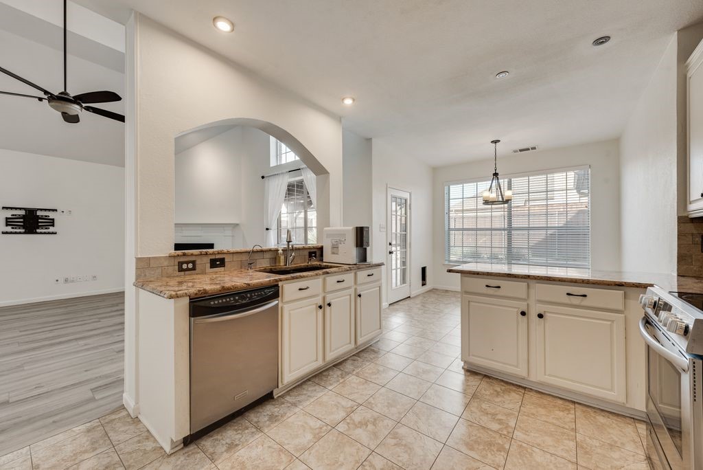 7100 Ledgestone Court Frisco TX 75034