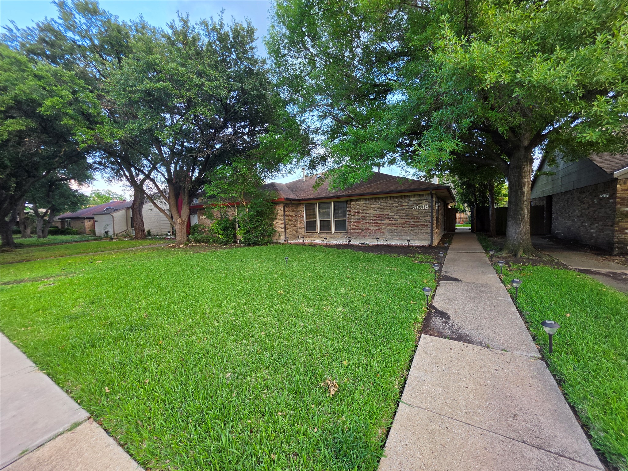 3038 Modella Avenue Dallas TX 75229