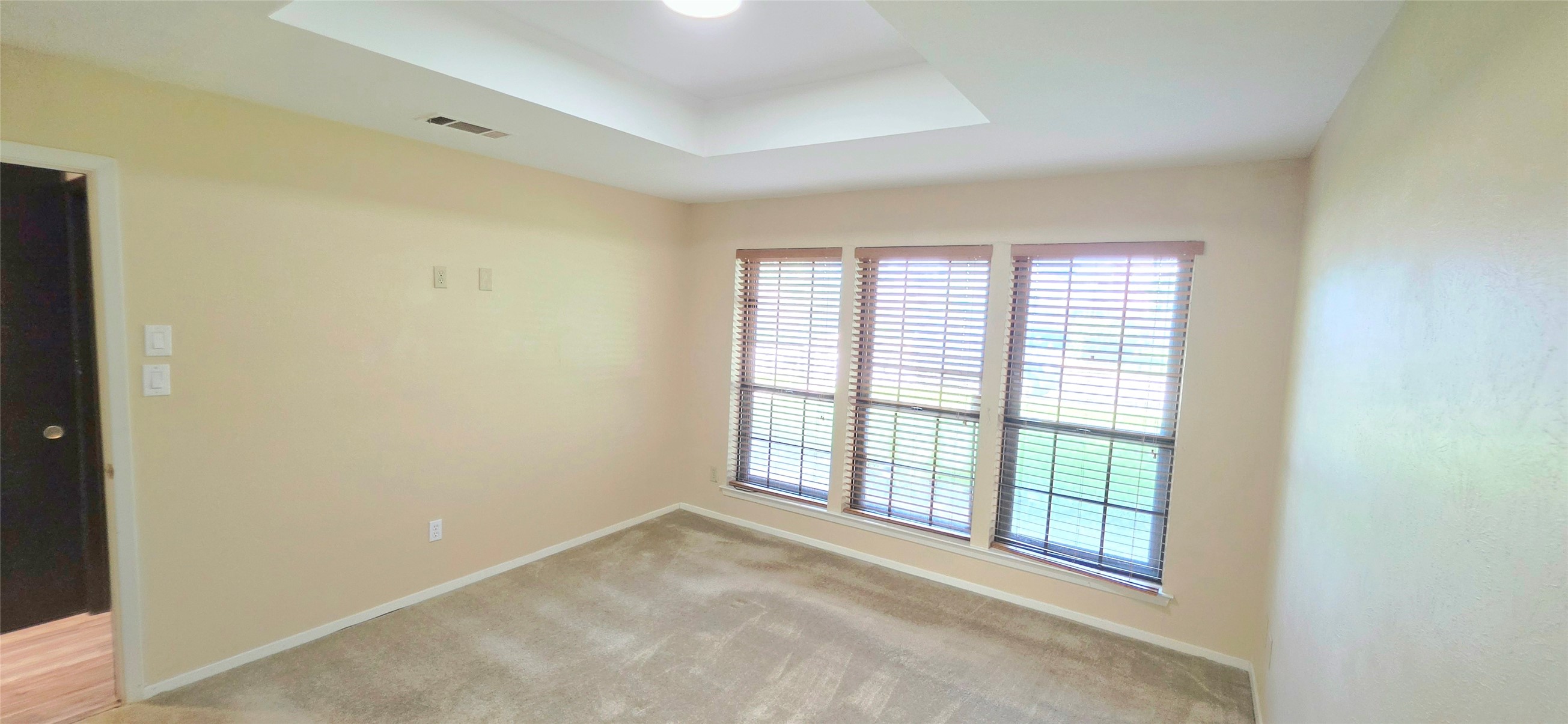 3038 Modella Avenue Dallas TX 75229