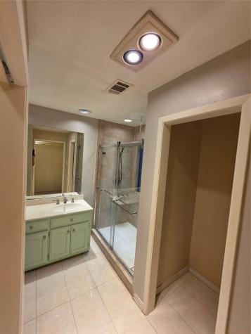 3038 Modella Avenue Dallas TX 75229