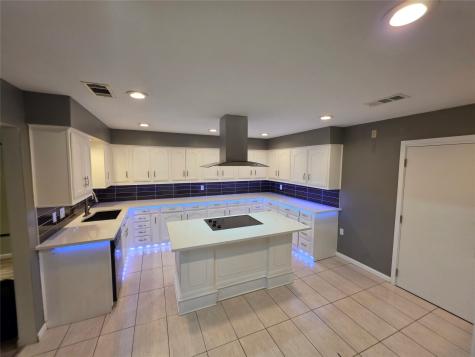 3038 Modella Avenue Dallas TX 75229