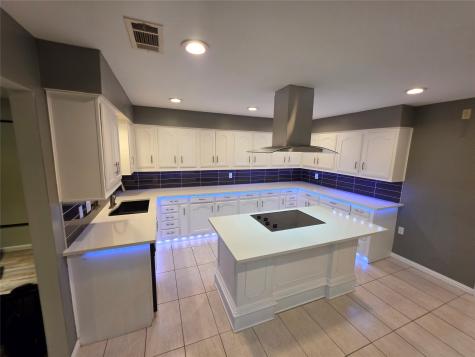 3038 Modella Avenue Dallas TX 75229