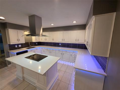 3038 Modella Avenue Dallas TX 75229