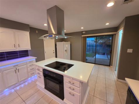 3038 Modella Avenue Dallas TX 75229