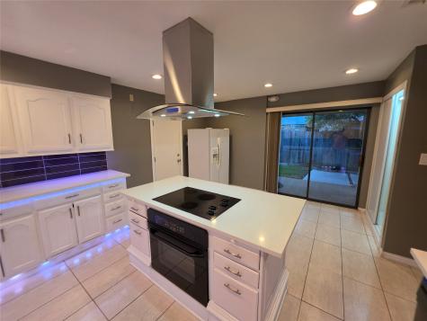 3038 Modella Avenue Dallas TX 75229