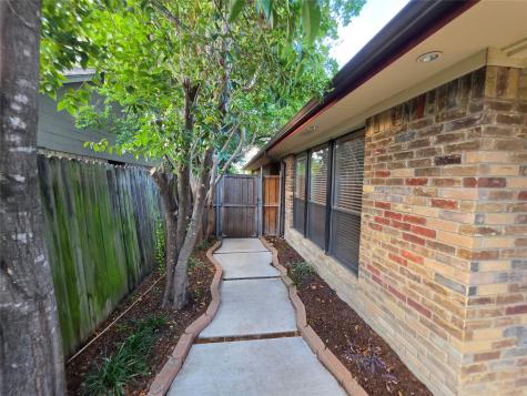 3038 Modella Avenue Dallas TX 75229