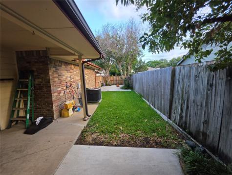 3038 Modella Avenue Dallas TX 75229
