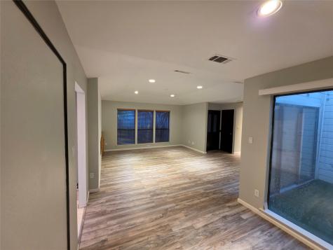 3038 Modella Avenue Dallas TX 75229