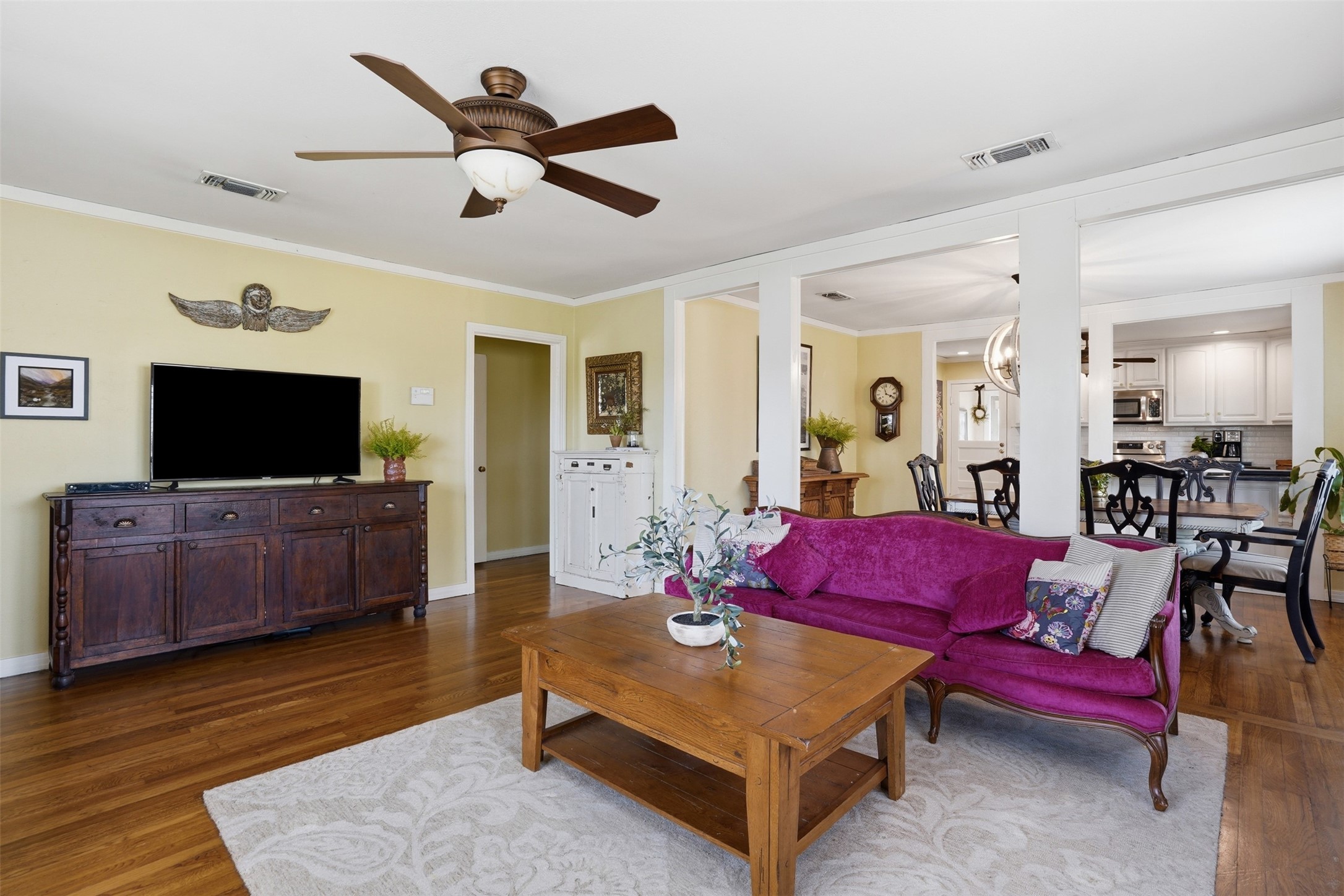 309 N Travis Street Granbury TX 76048
