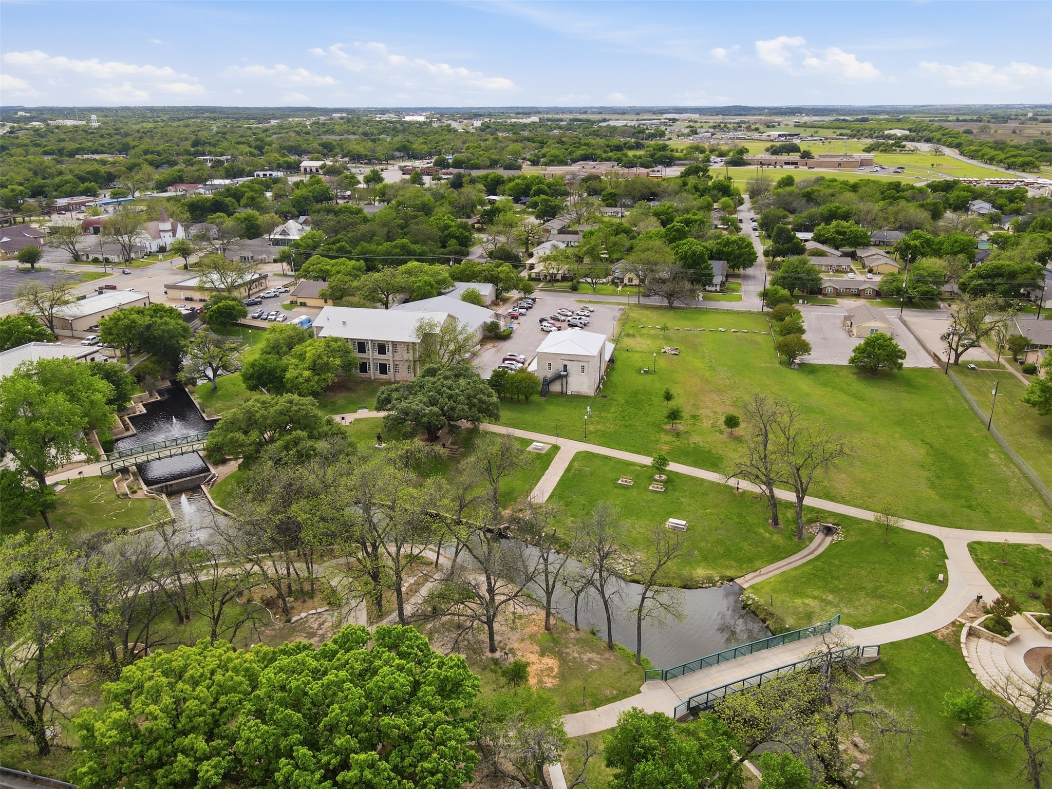 309 N Travis Street Granbury TX 76048