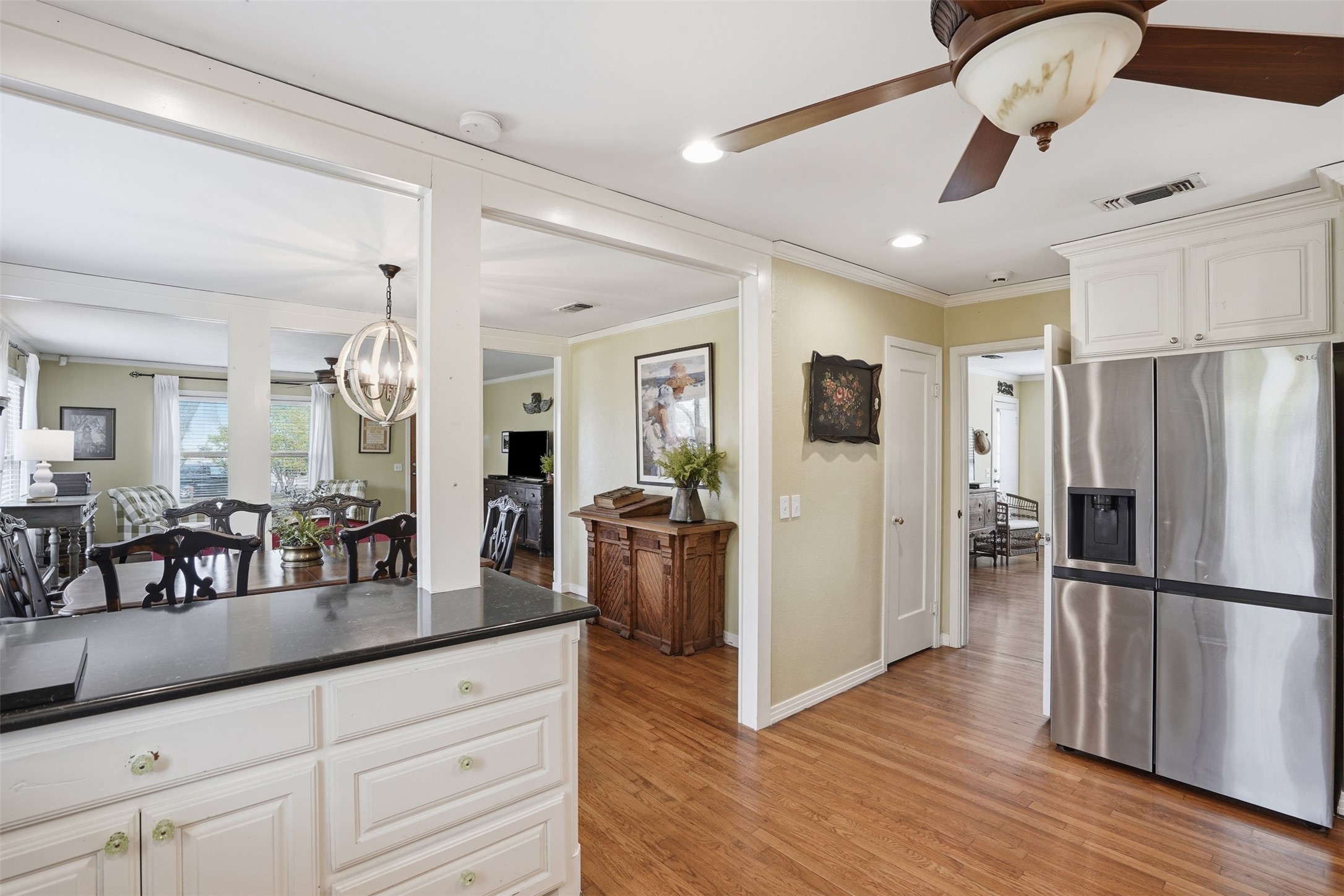 309 N Travis Street Granbury TX 76048