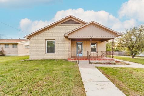 305 S Trinity Street Decatur TX 76234