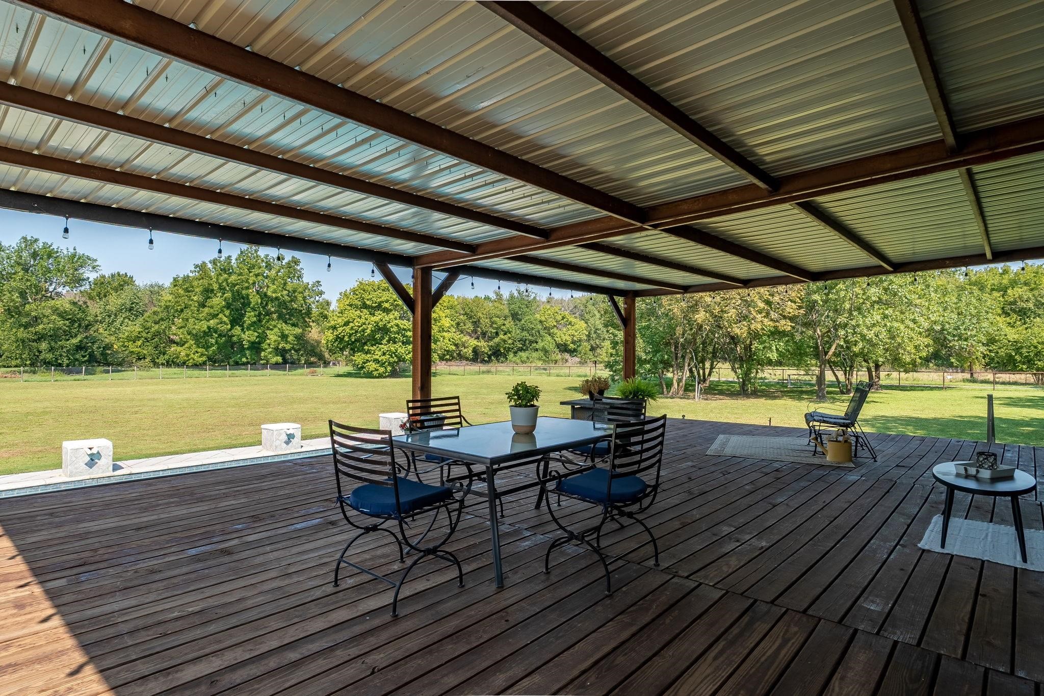 1714 County Road 5035 Leonard TX 75452