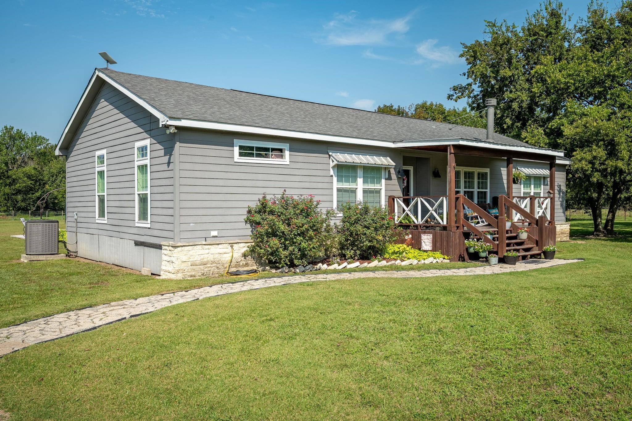1714 County Road 5035 Leonard TX 75452