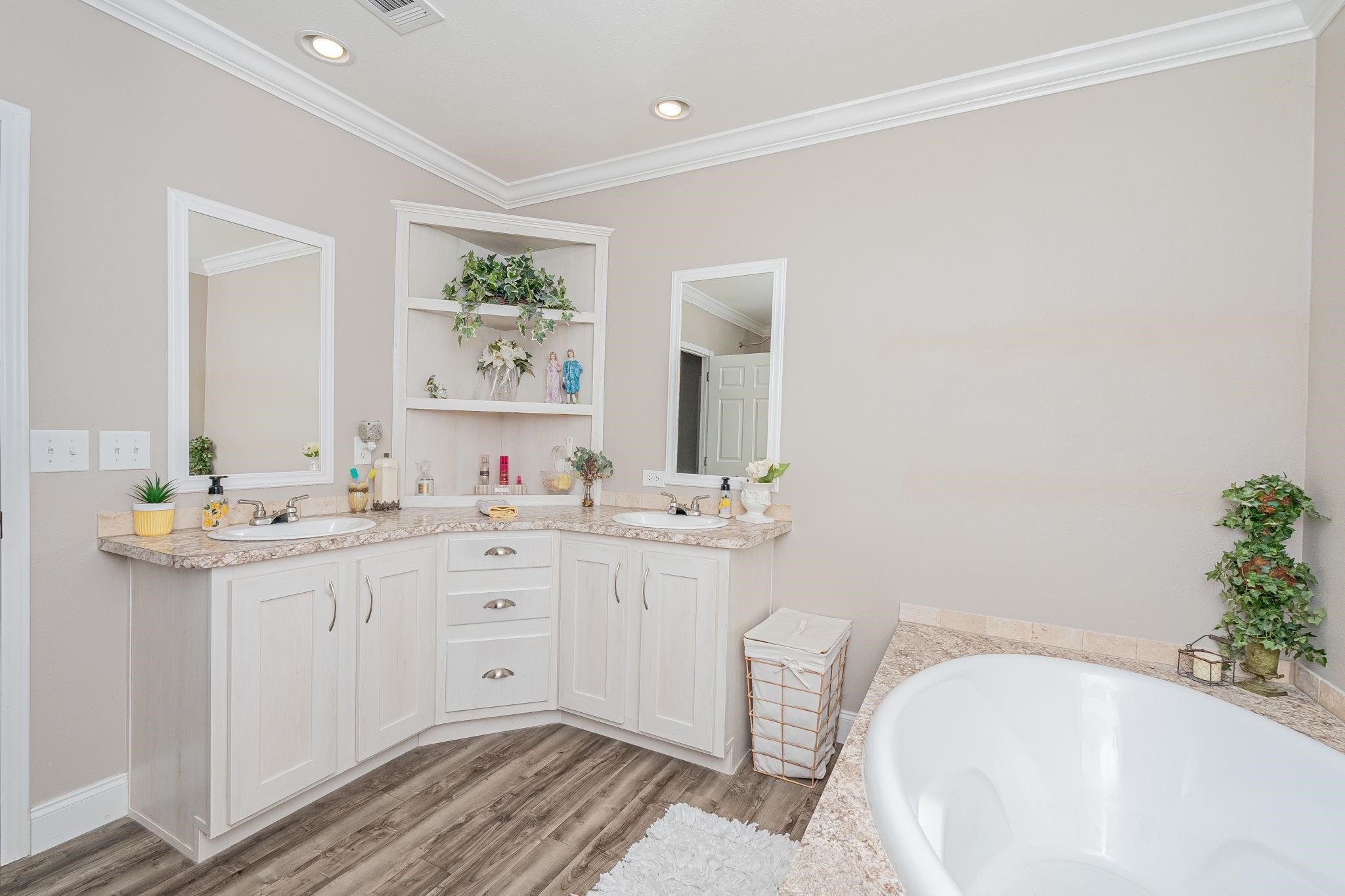 1714 County Road 5035 Leonard TX 75452