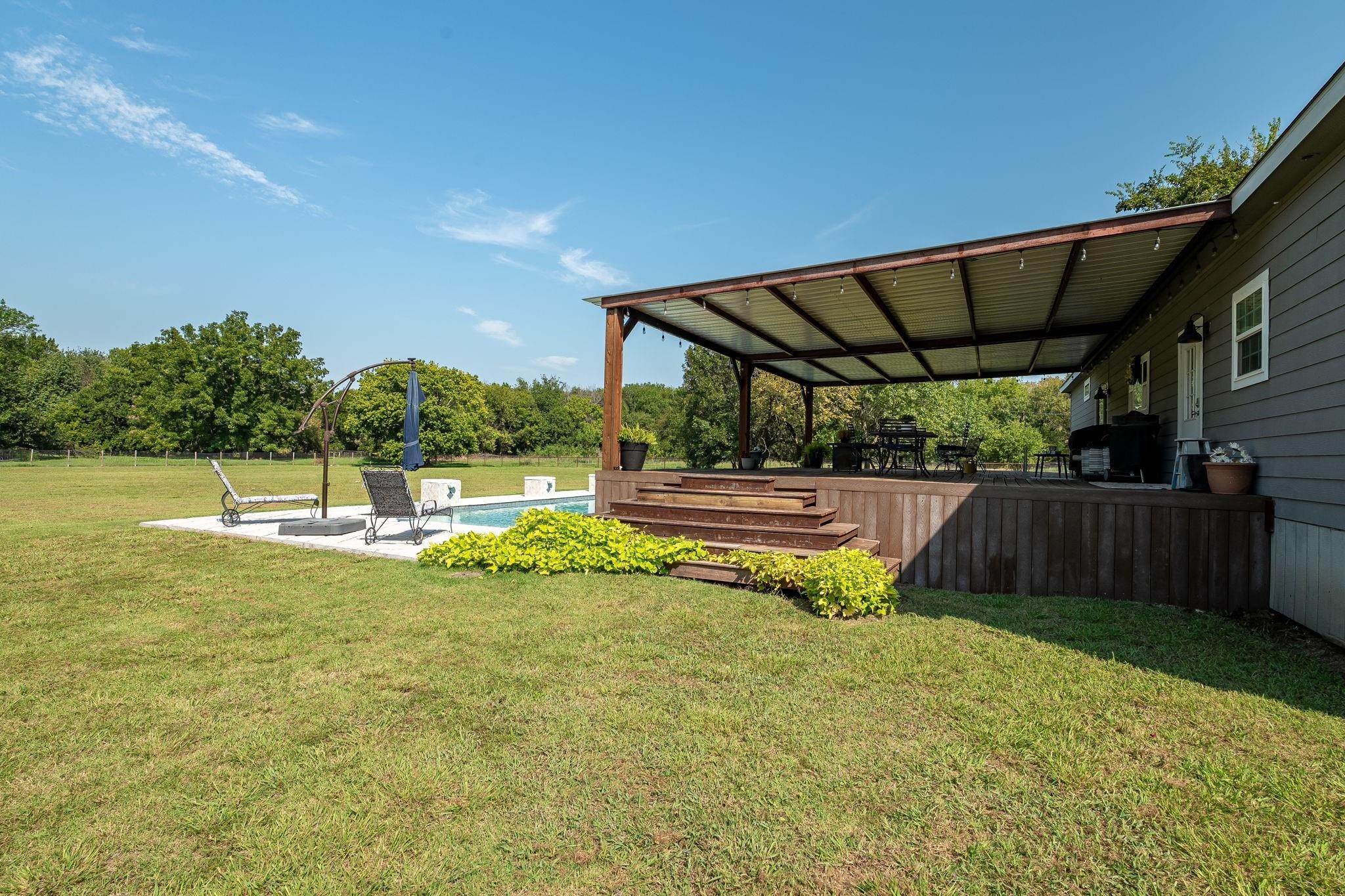 1714 County Road 5035 Leonard TX 75452
