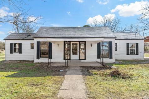 902 County Road 44100 Powderly TX 75473
