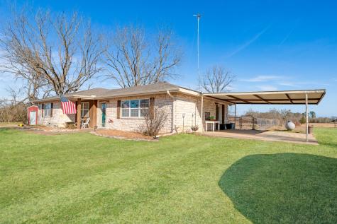 8413 Farm Road 195 Bagwell TX 75412