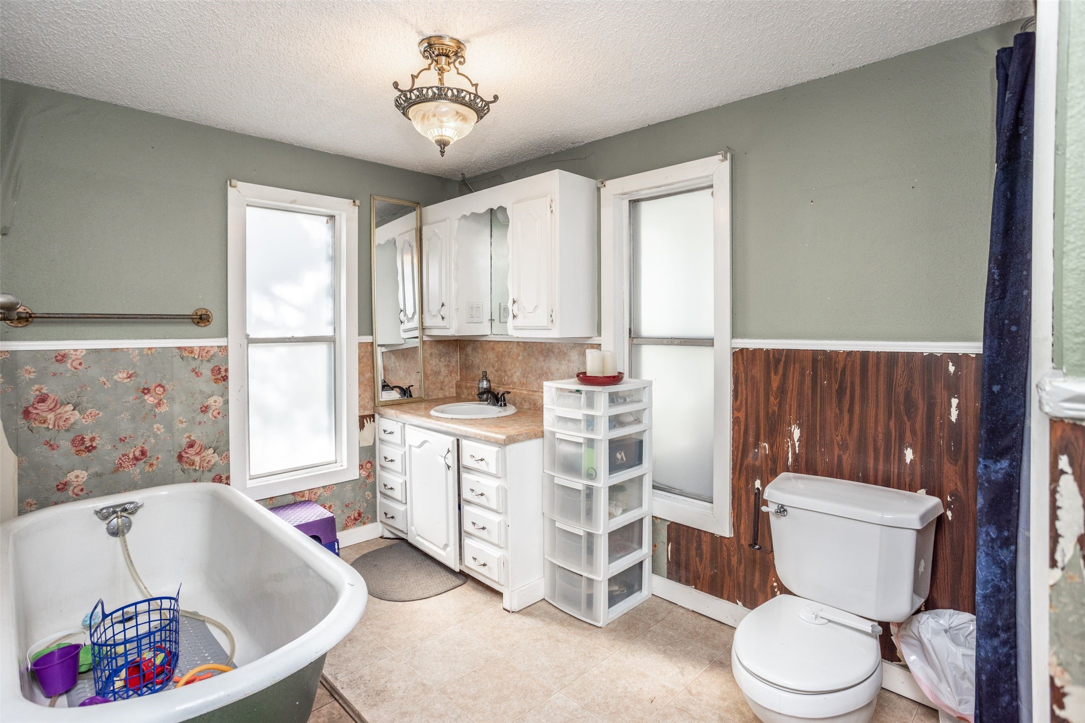 1015 N Dixon Street Gainesville TX 76240