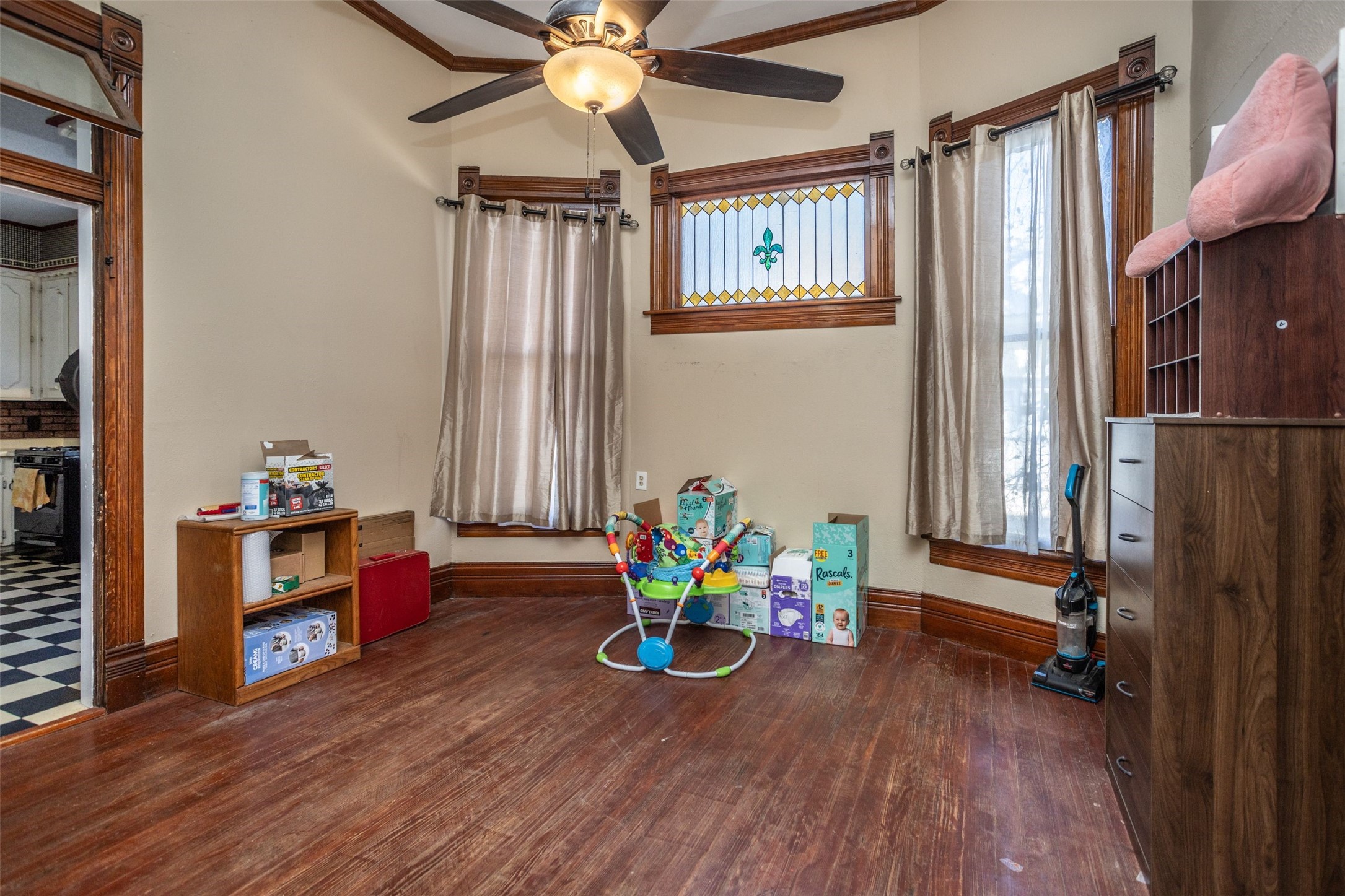 1015 N Dixon Street Gainesville TX 76240