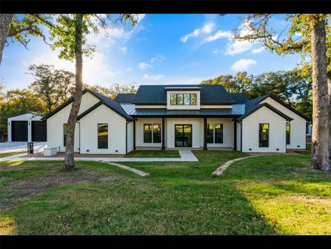612 Glade Stream Court Azle TX 76020