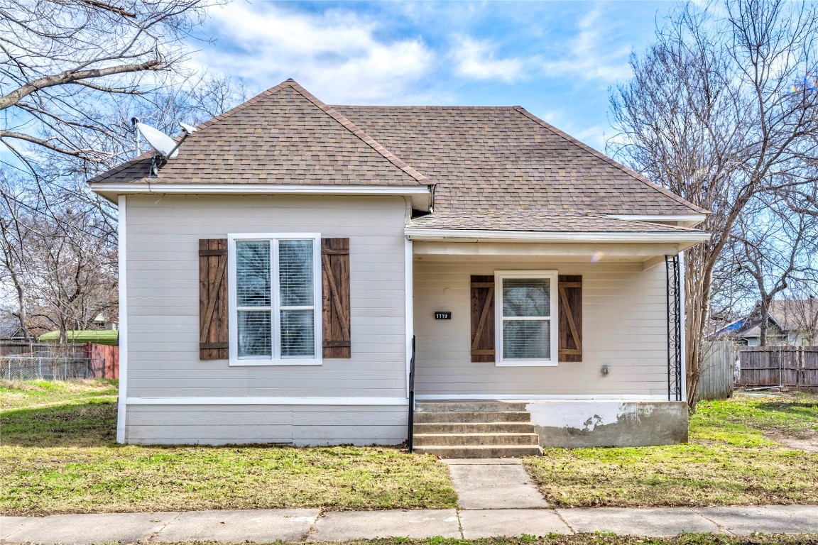 1119 S Rusk Street Sherman TX 75090