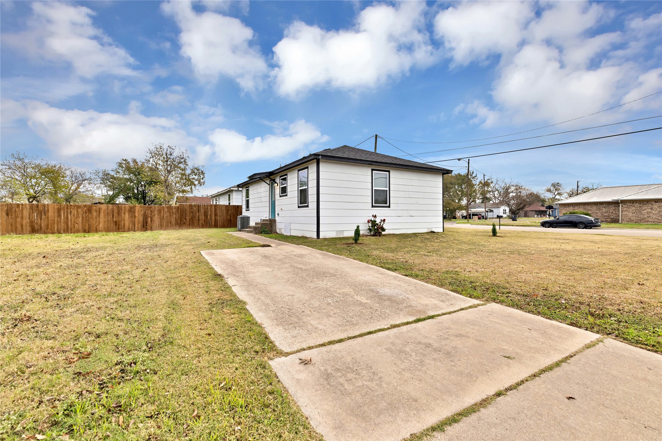 1600 Faulkner Lane Waco TX 76704