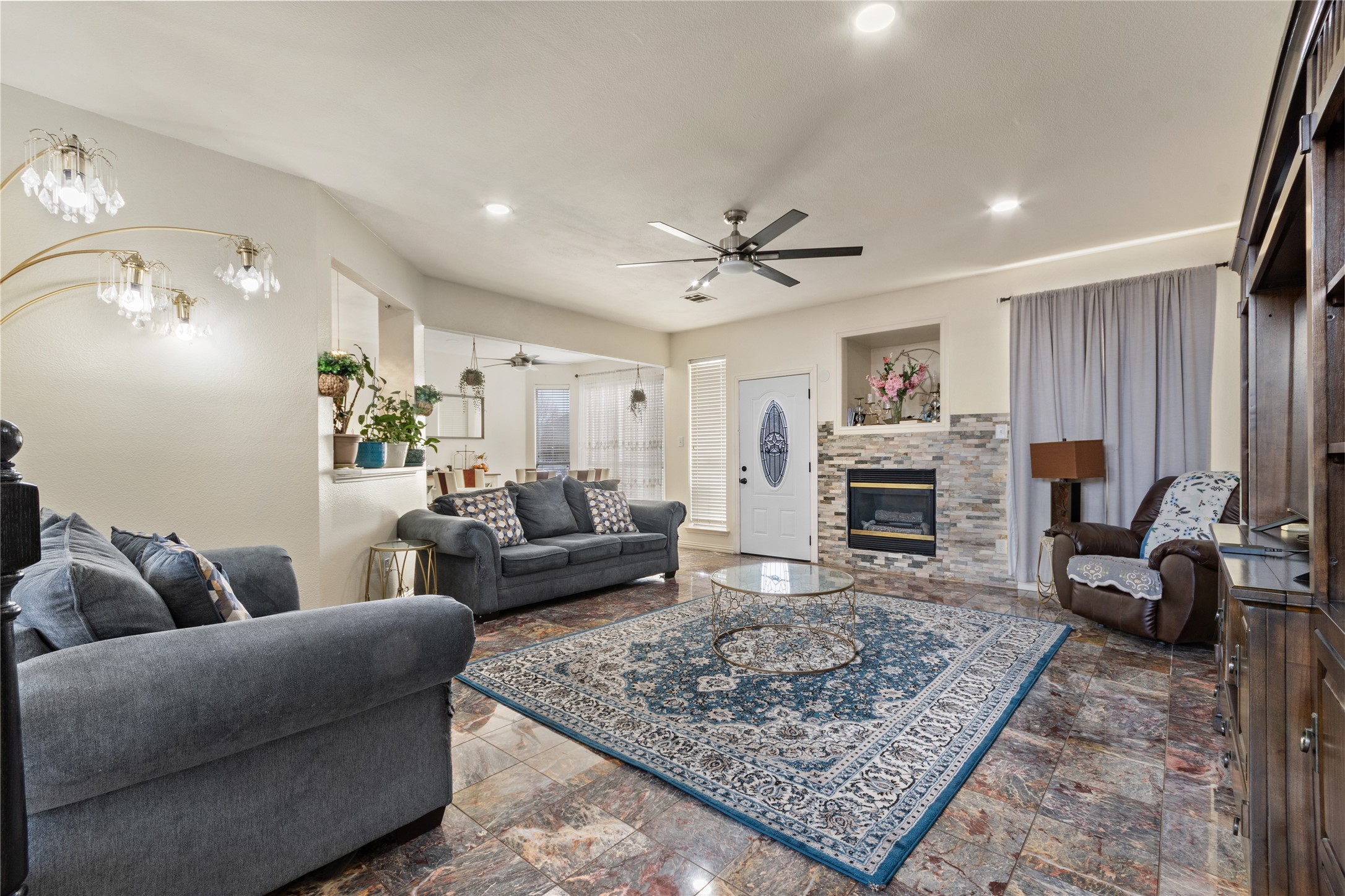 2110 Oak Forest Drive Garland TX 75042