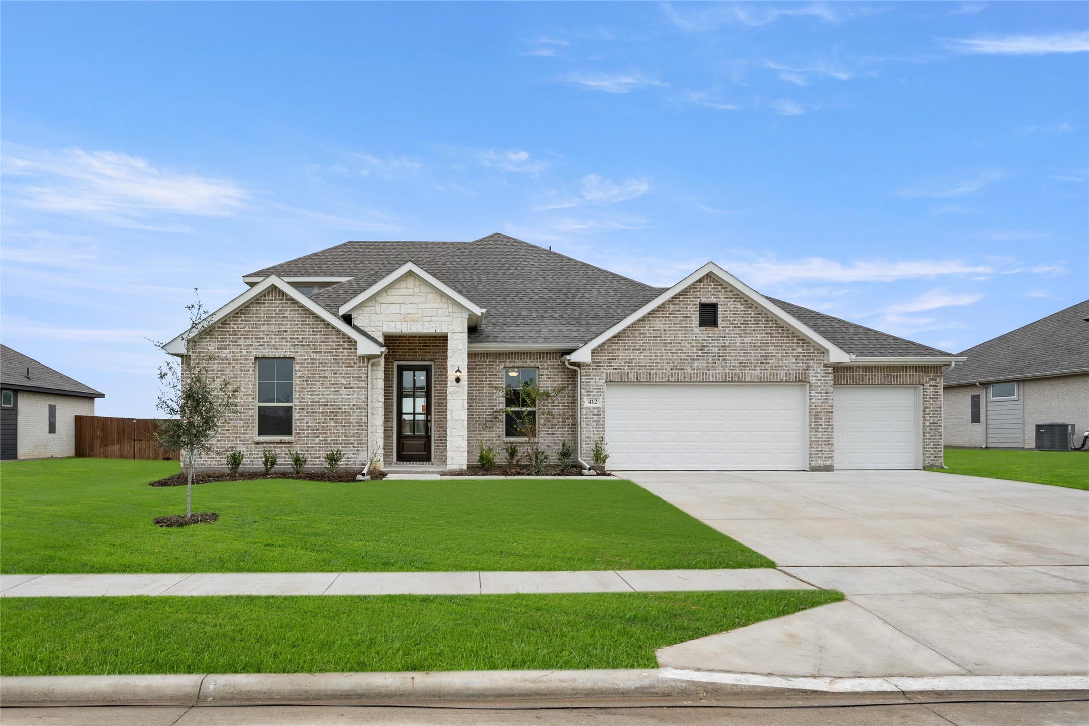 412 Basalt Drive Azle TX 76020