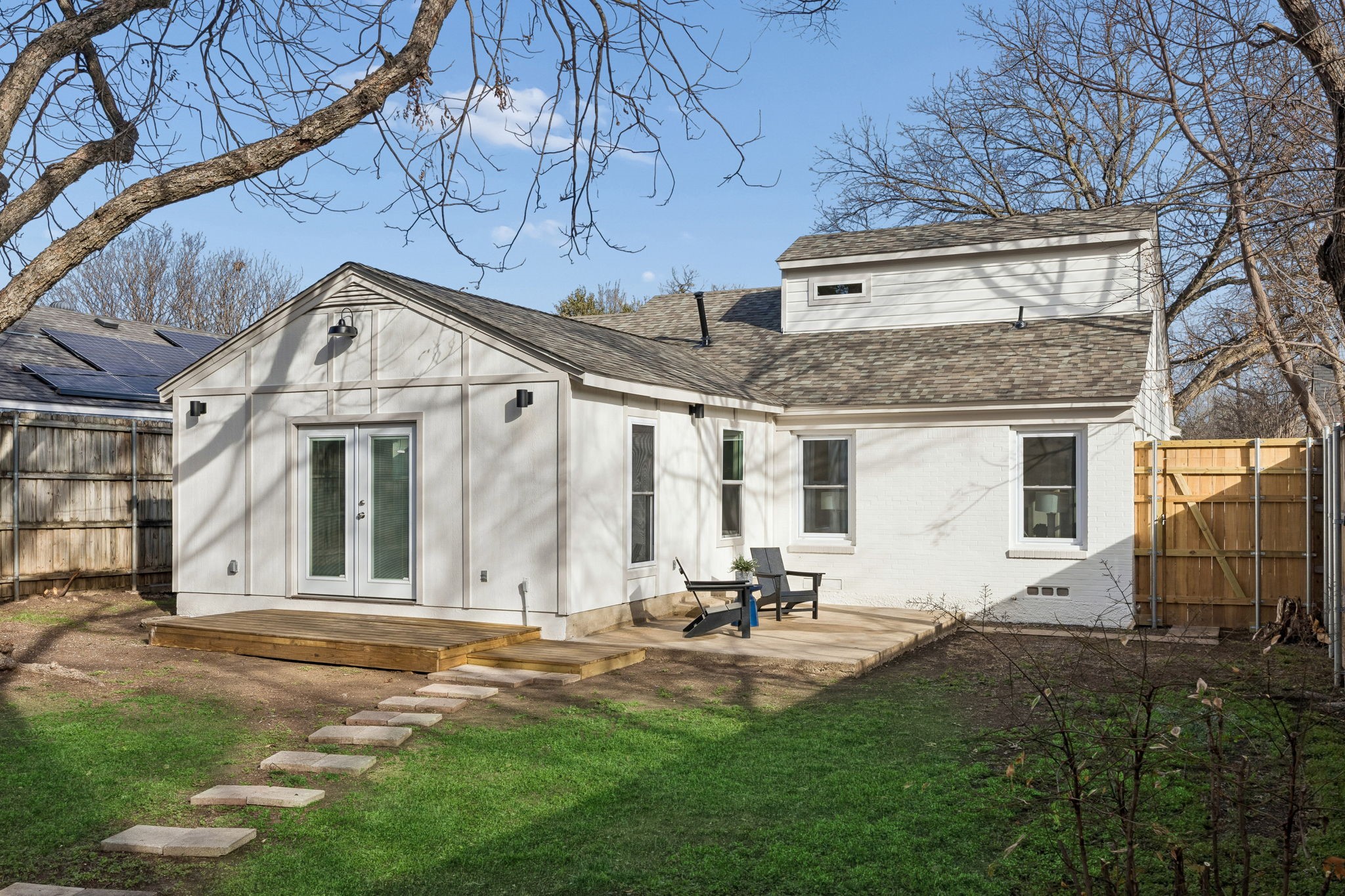 1130 Pioneer Drive Dallas TX 75224