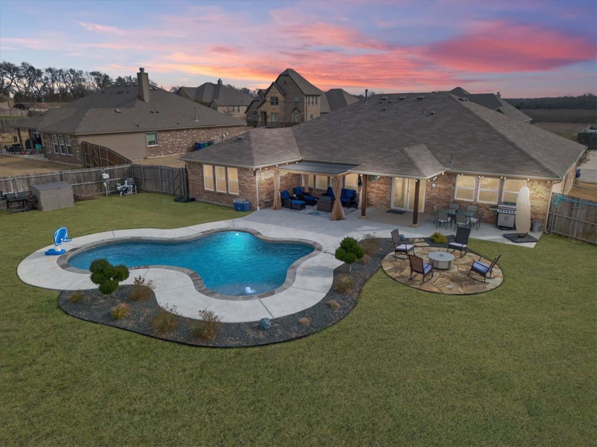 105 Whirlaway Street Waxahachie TX 75165