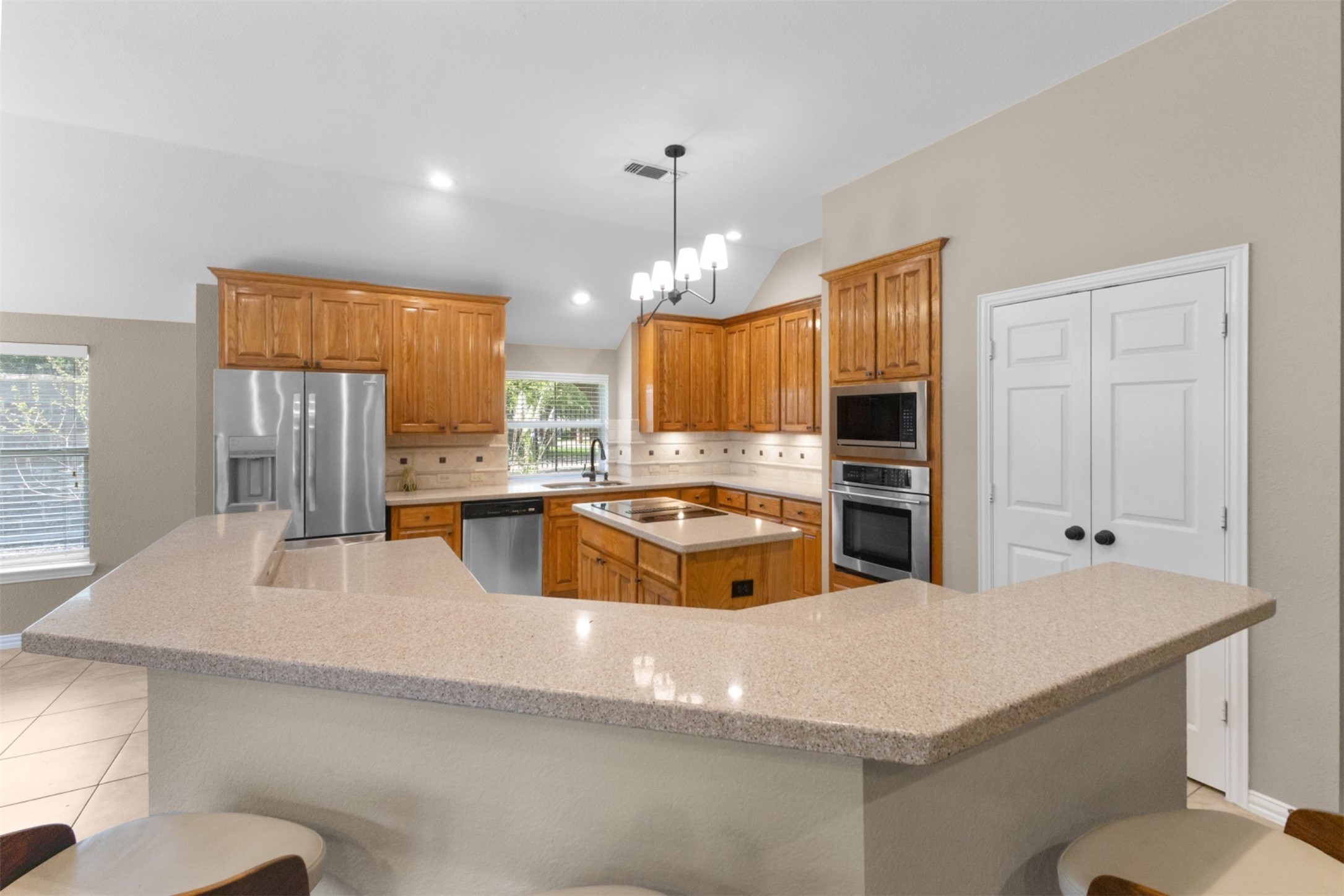 6315 Fannin Drive Arlington TX 76001