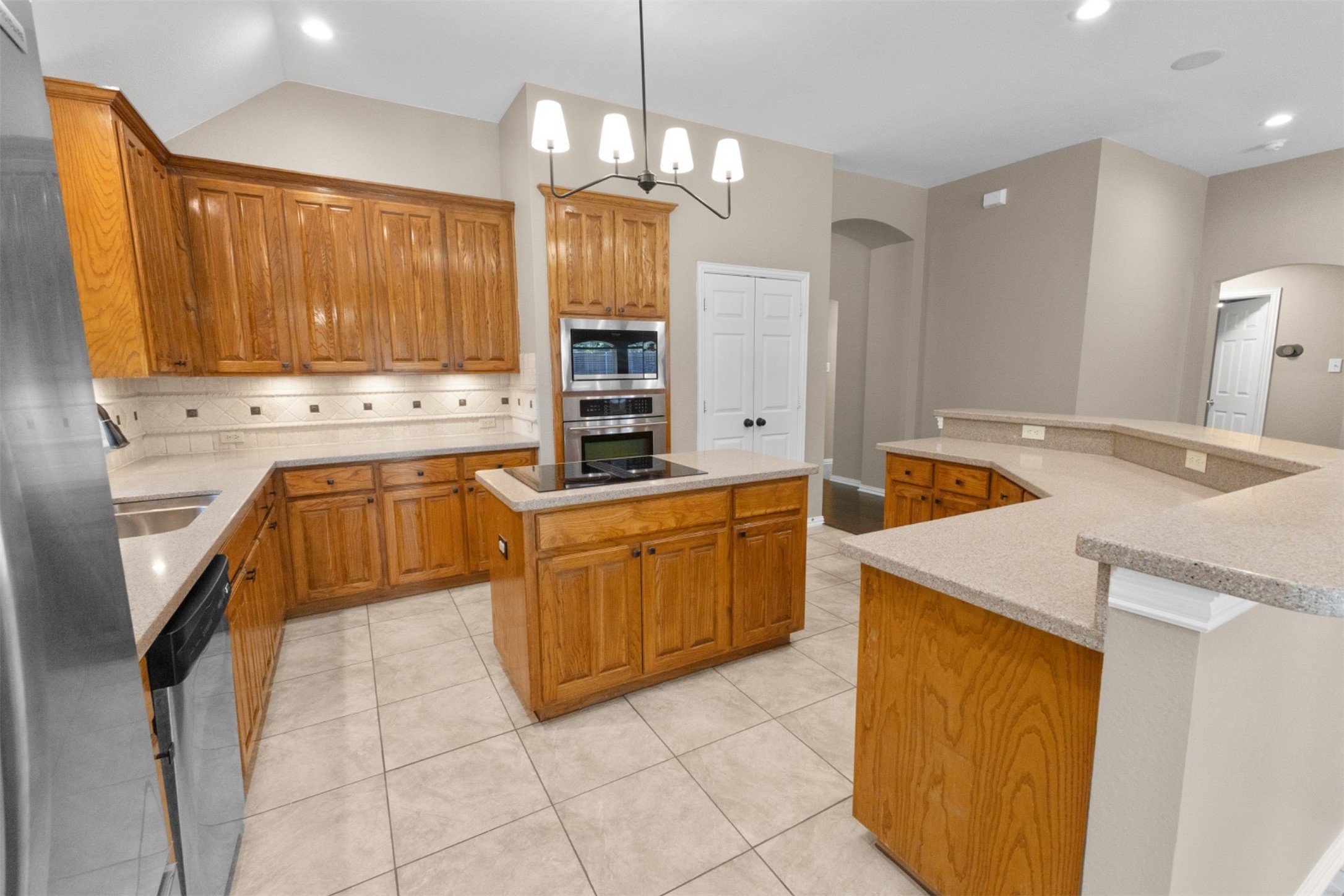 6315 Fannin Drive Arlington TX 76001