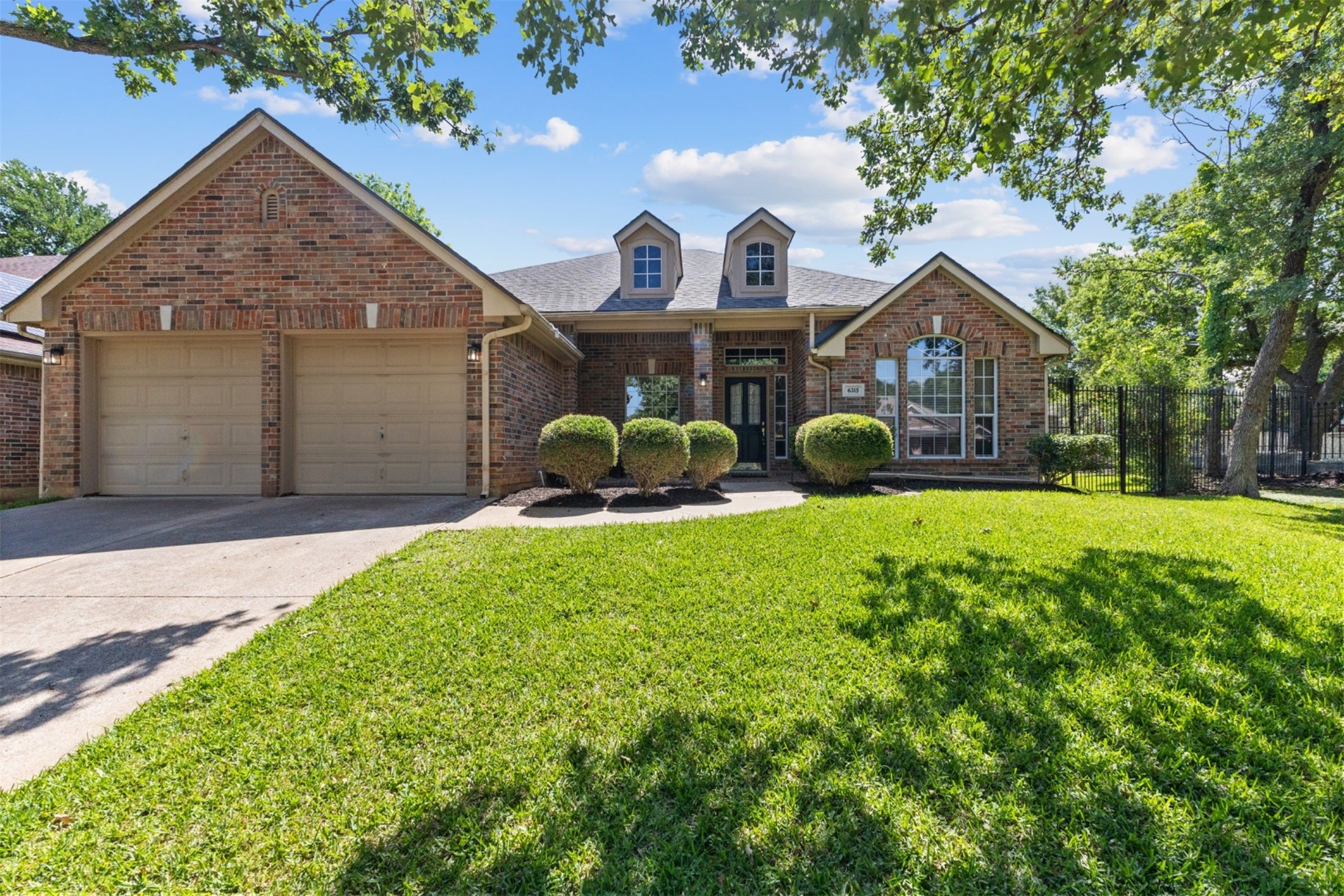 6315 Fannin Drive Arlington TX 76001