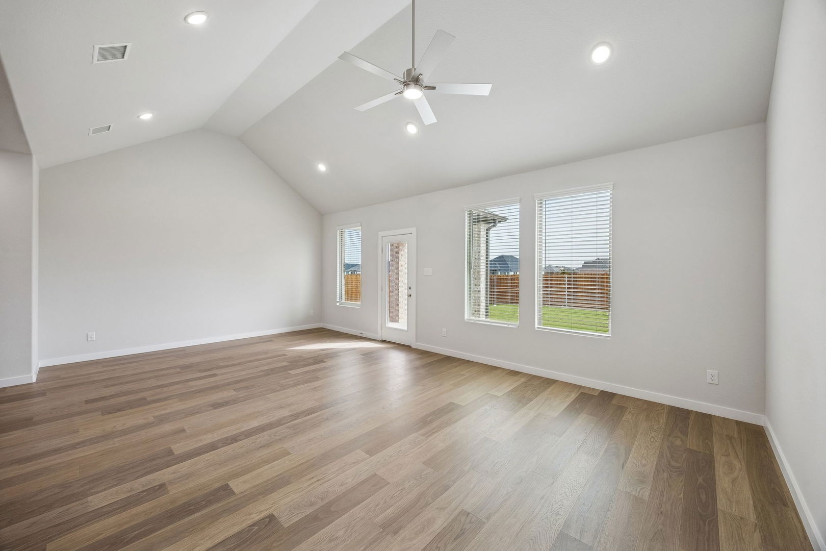 464 Hundred Acre Drive Waxahachie TX 75165