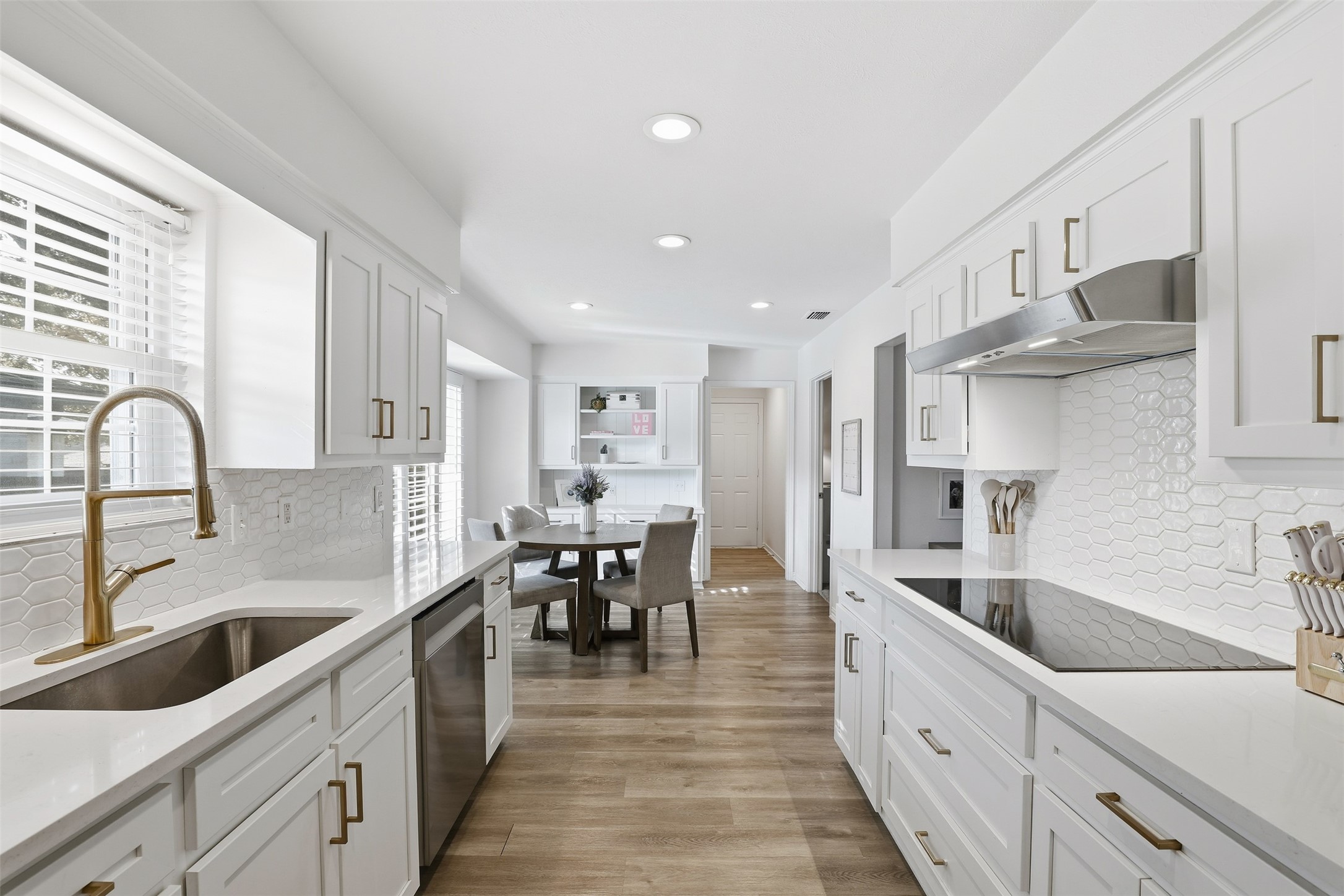 12121 Lochwood Boulevard Dallas TX 75218