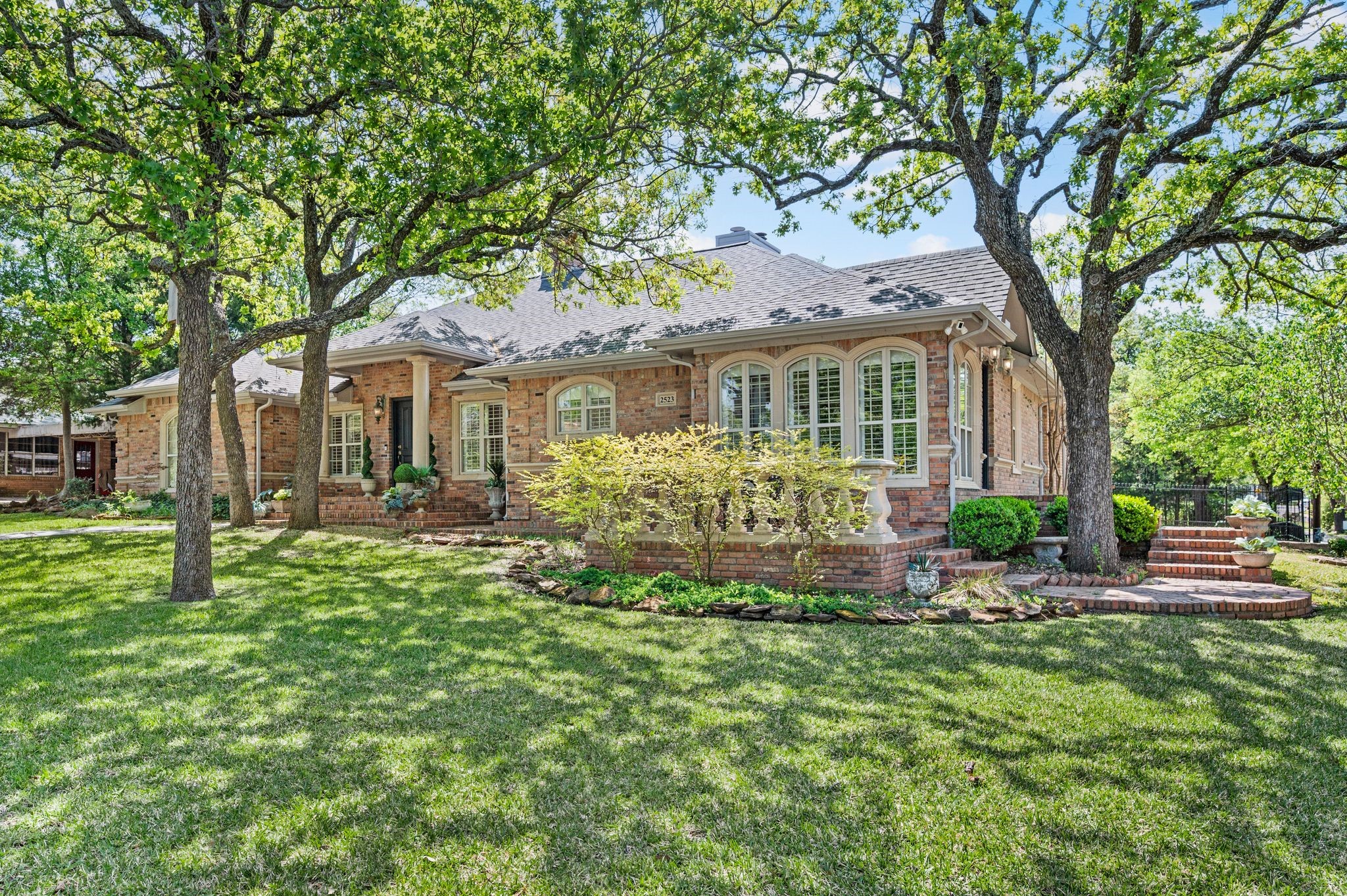2523 Anglers Drive Grapevine TX 76051