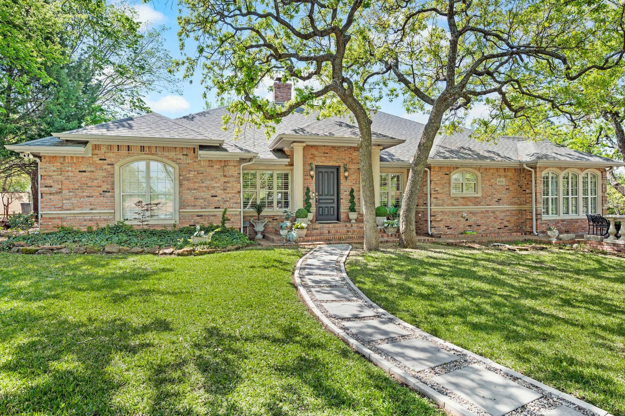 2523 Anglers Drive Grapevine TX 76051