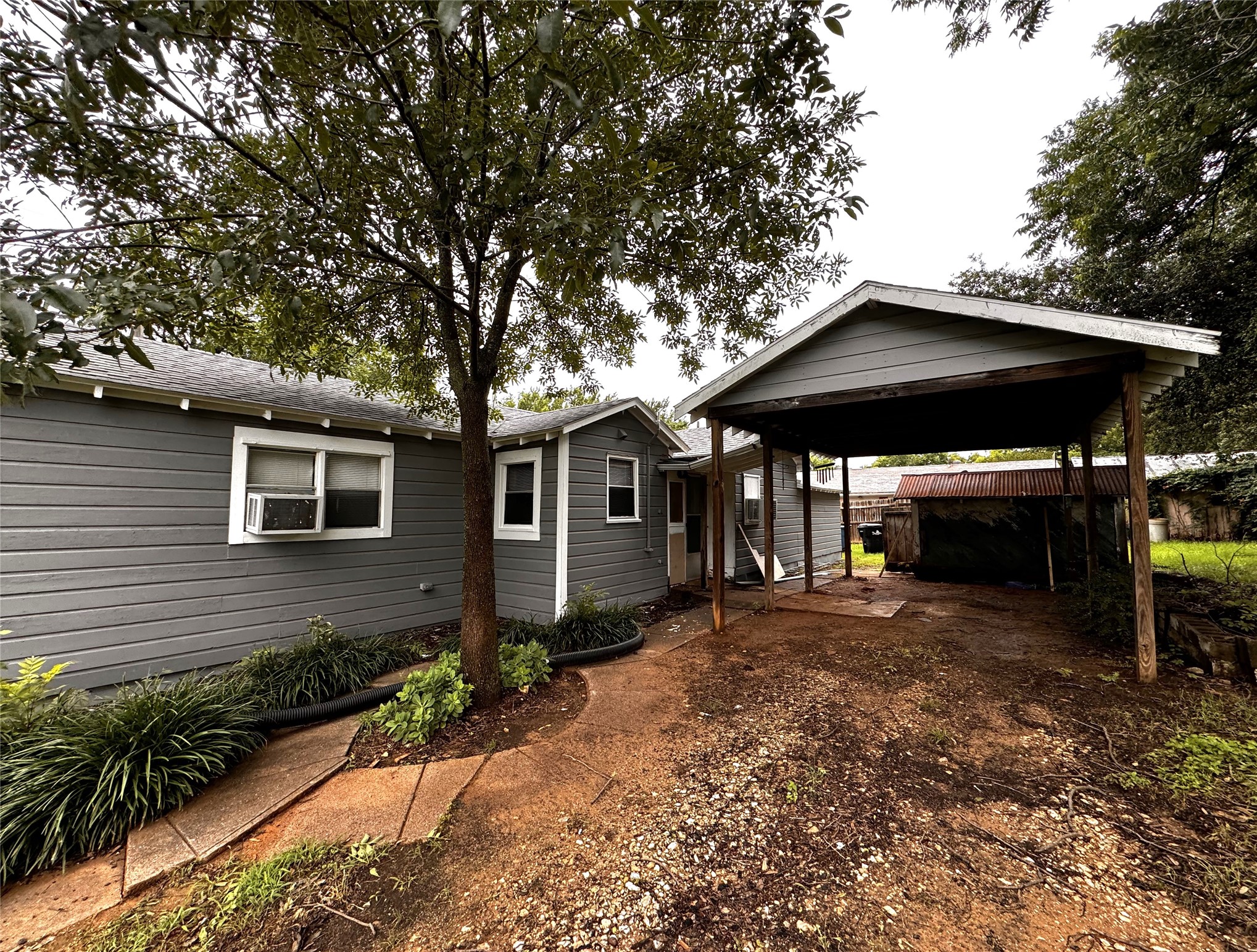 2931 S Barrett Avenue Denison TX 75020