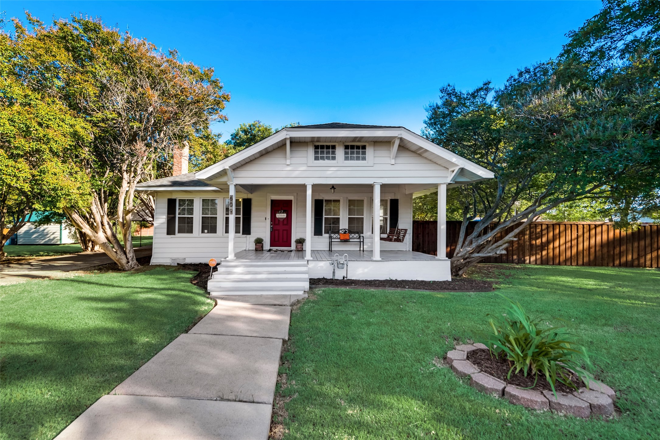 609 S Bois D Arc Street Forney TX 75126