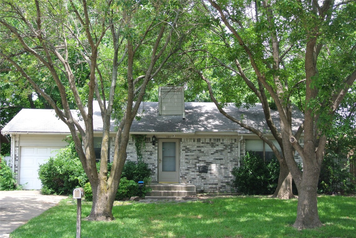 131 Woodhill Street Mesquite TX 75181