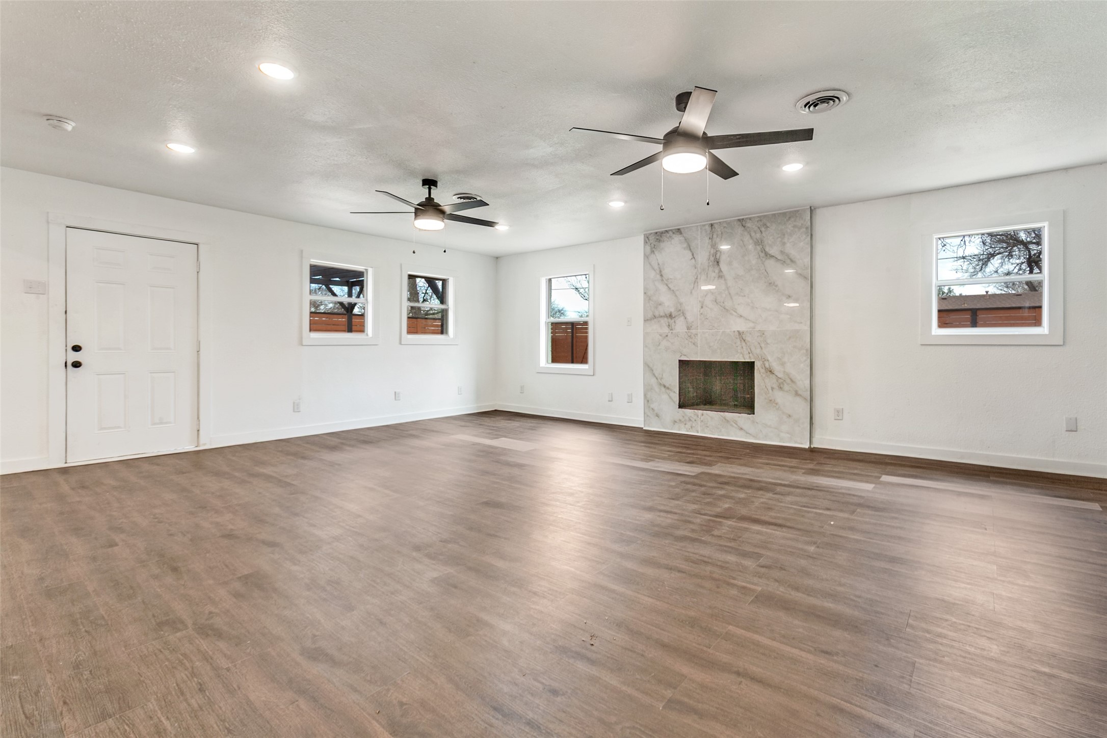 602 Lawson Drive Garland TX 75042