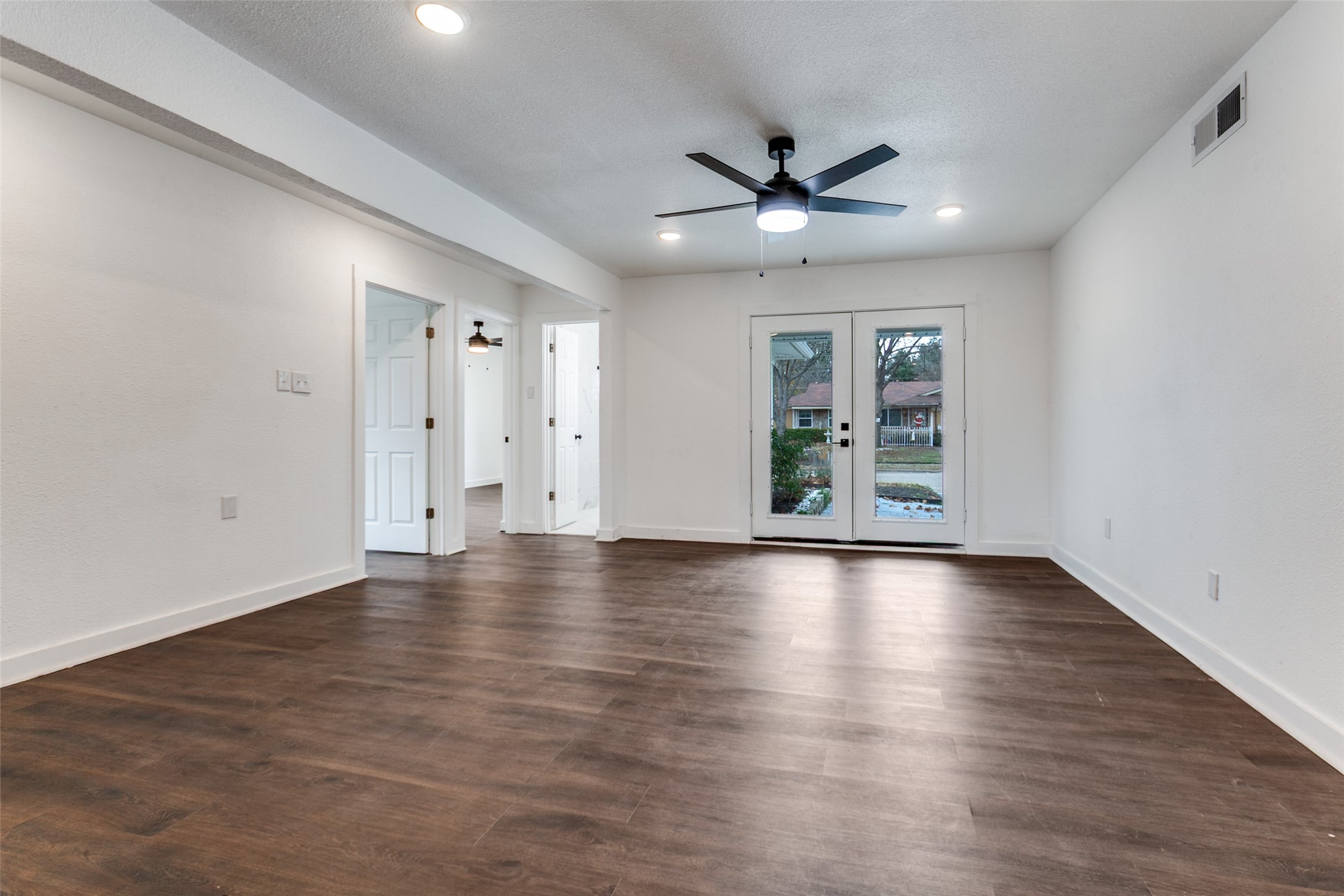 602 Lawson Drive Garland TX 75042