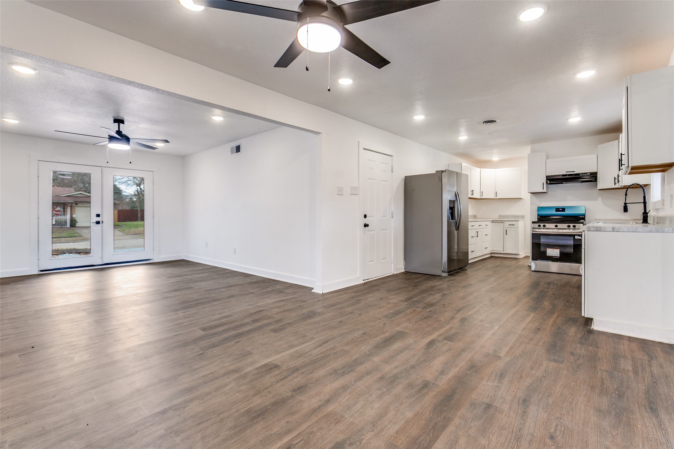 602 Lawson Drive Garland TX 75042