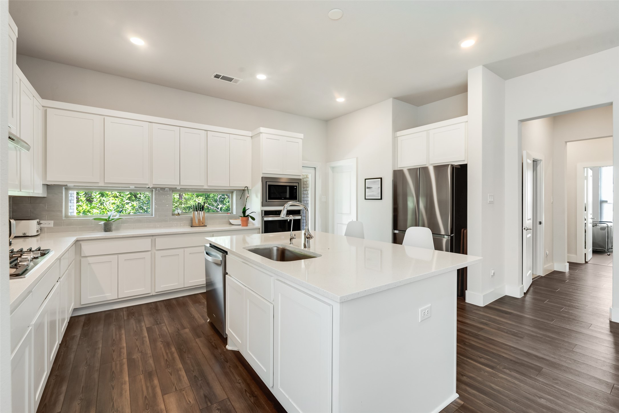 558 Torrey Pines Circle Heath TX 75032