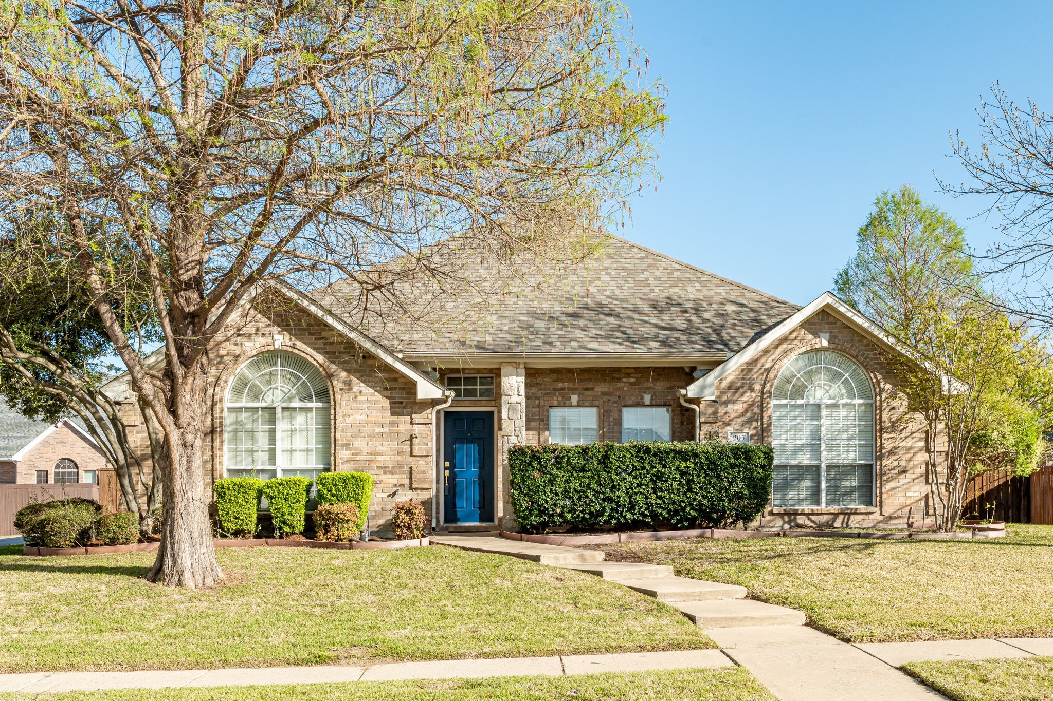 205 Crepe Myrtle Lane Murphy TX 75094