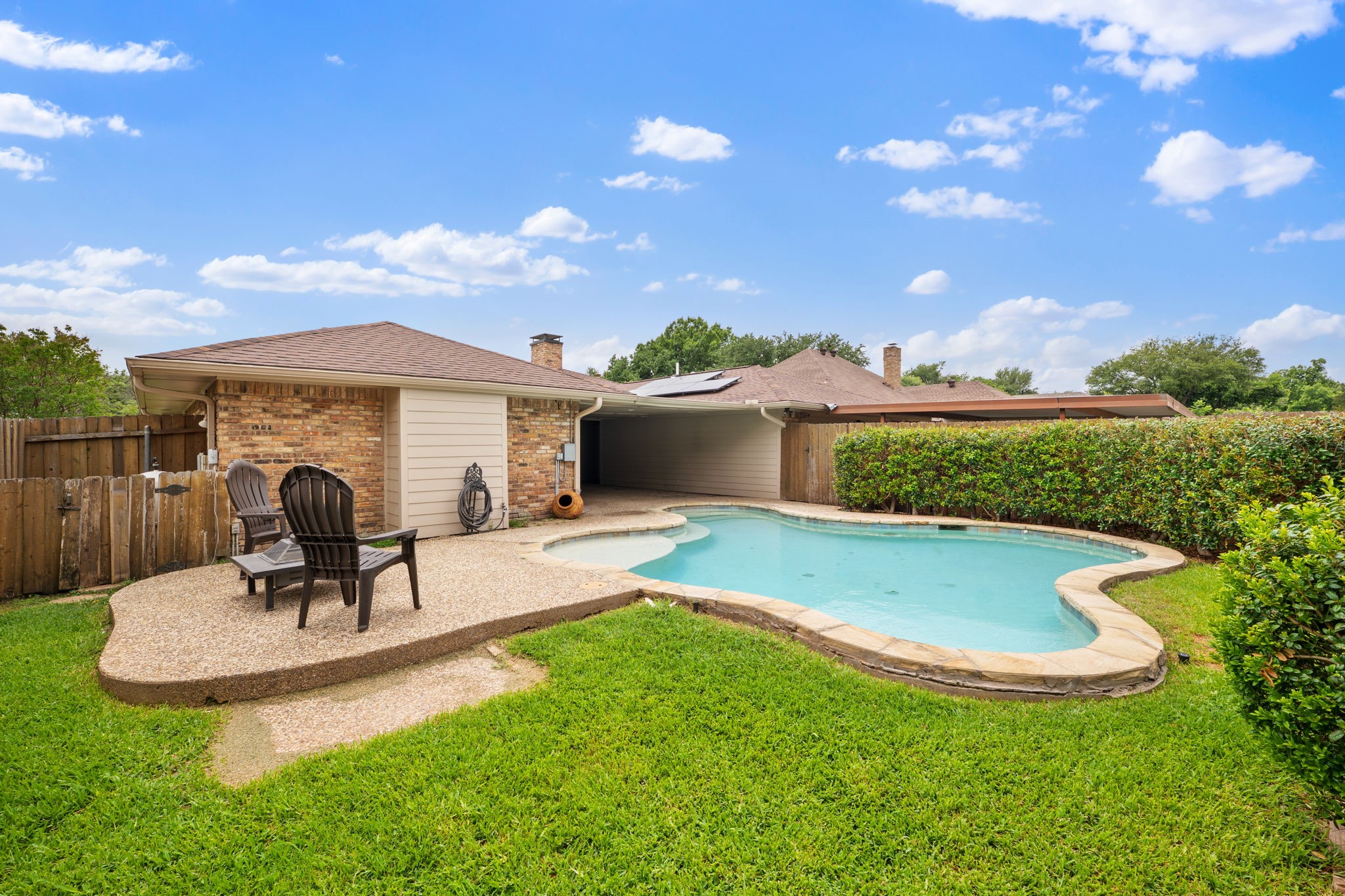 1947 Chesham Drive Carrollton TX 75007