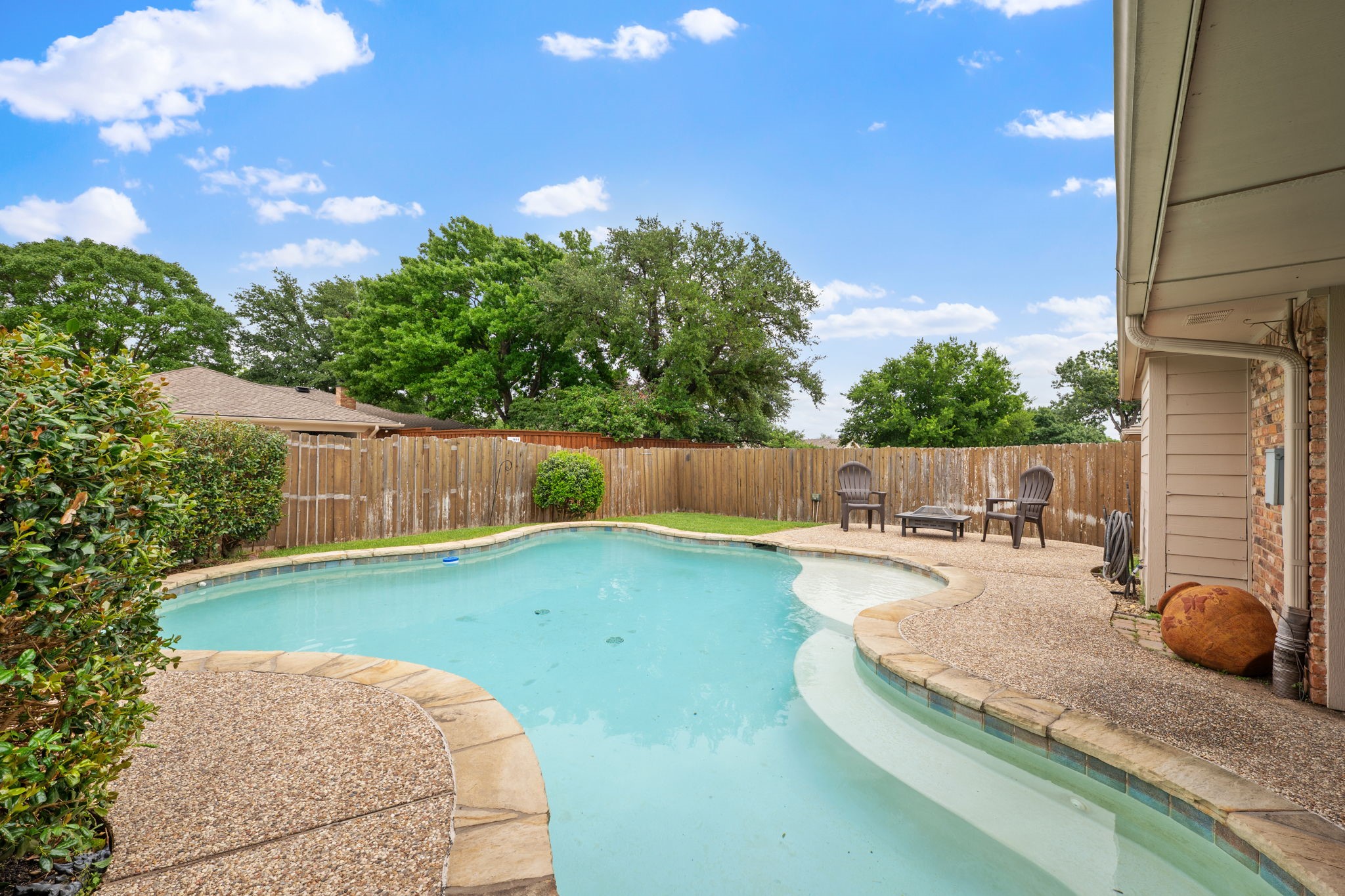 1947 Chesham Drive Carrollton TX 75007